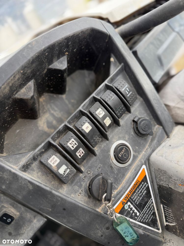 Can-Am Maverick - 13