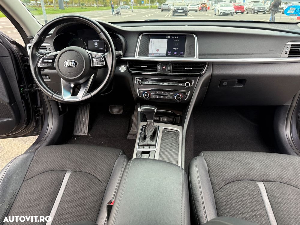 Kia Optima - 8