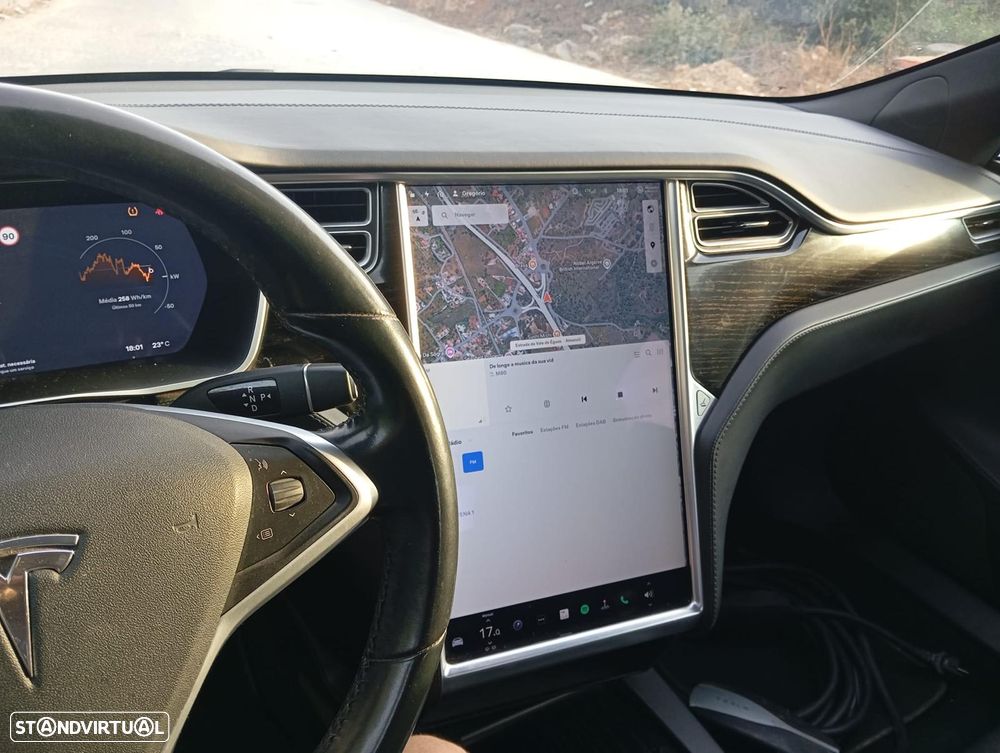 Tesla Model S 75 - 4