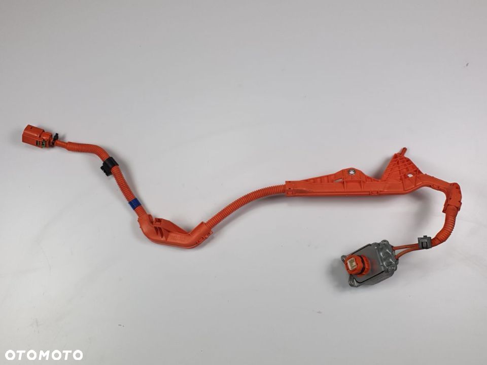 Przewód Hybrydy Do Klimatyzacji TOYOTA RAV4 2.5H od 2019 roku - 1