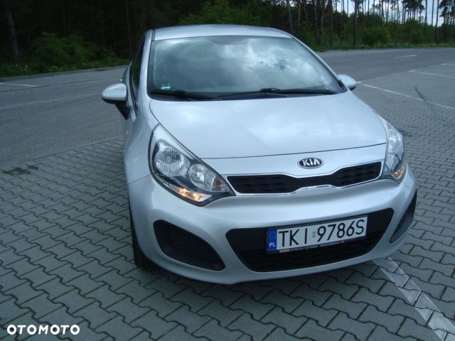 Kia Rio - 23