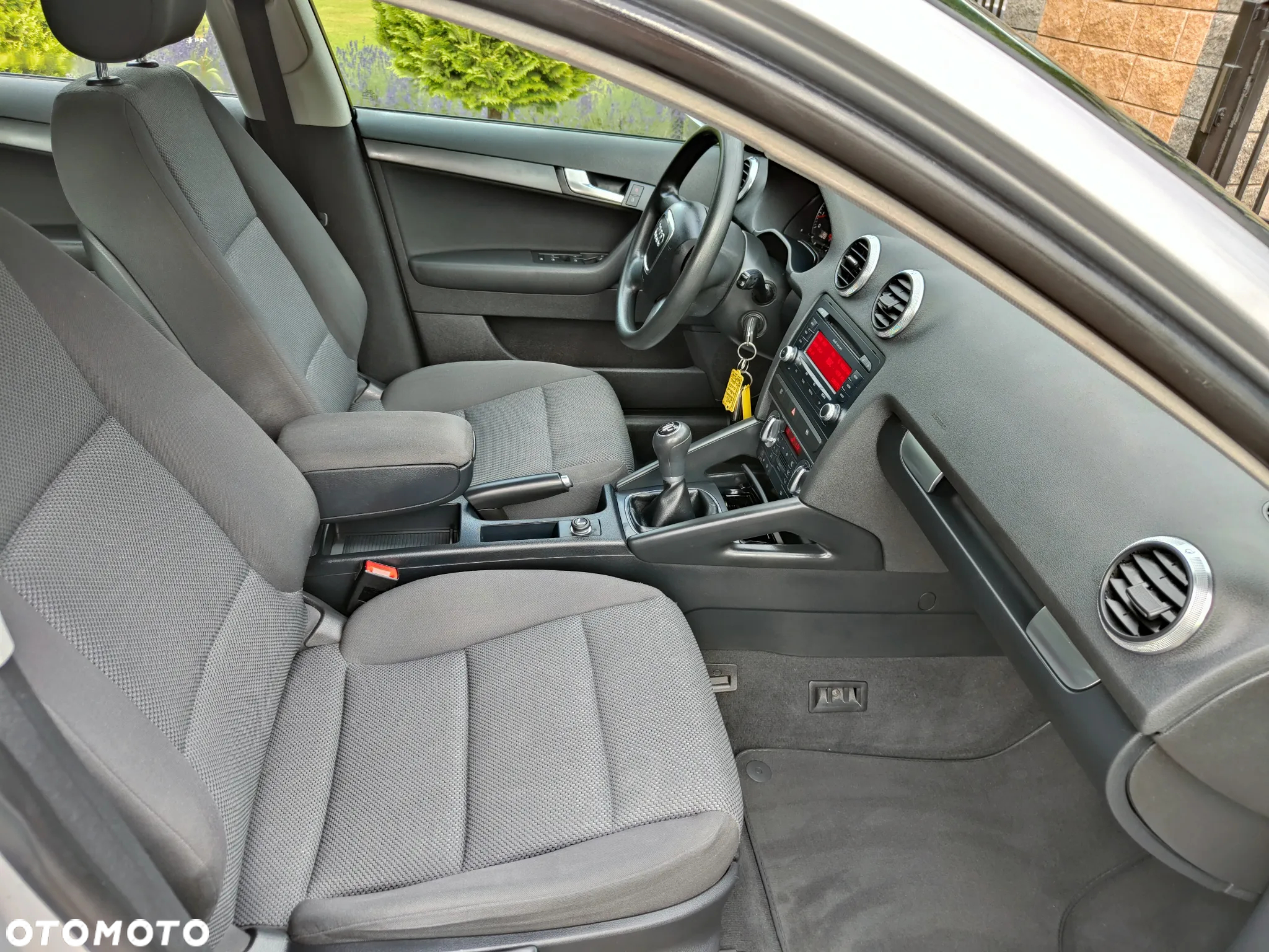 Audi A3 1.6 Sportback Ambiente - 15