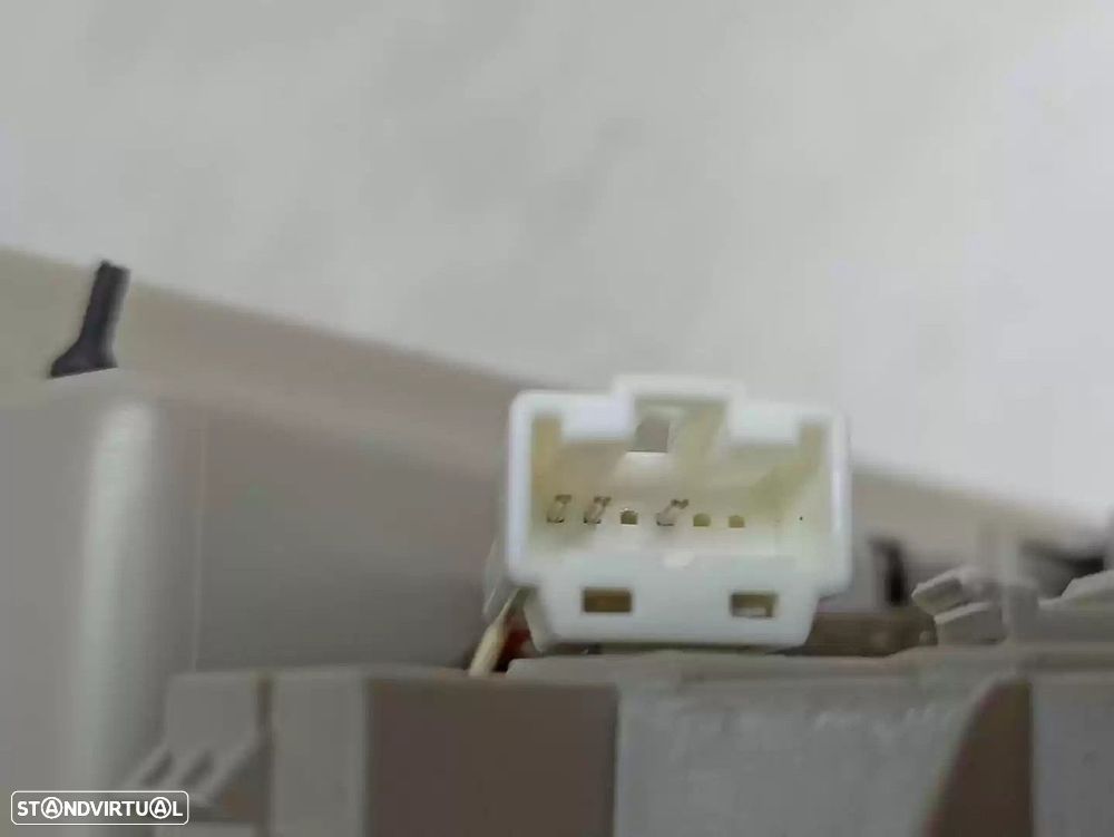 LUZ INTERIOR NISSAN PULSAR FASTBACK 2017 -264303ZL3D - 1