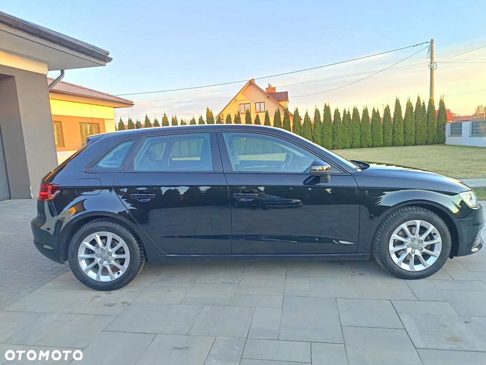 Audi A3 Sportback 2.0 TDI S tronic Attraction - 13
