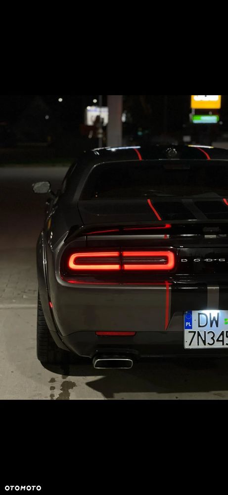 Dodge Challenger - 18