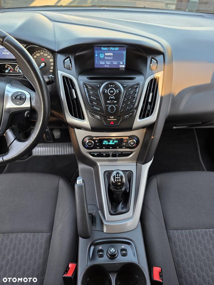 Ford Focus 1.0 EcoBoost Ambiente - 39