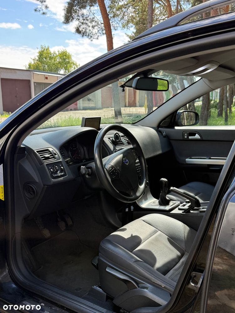 Volvo V50 2.0D Momentum - 9