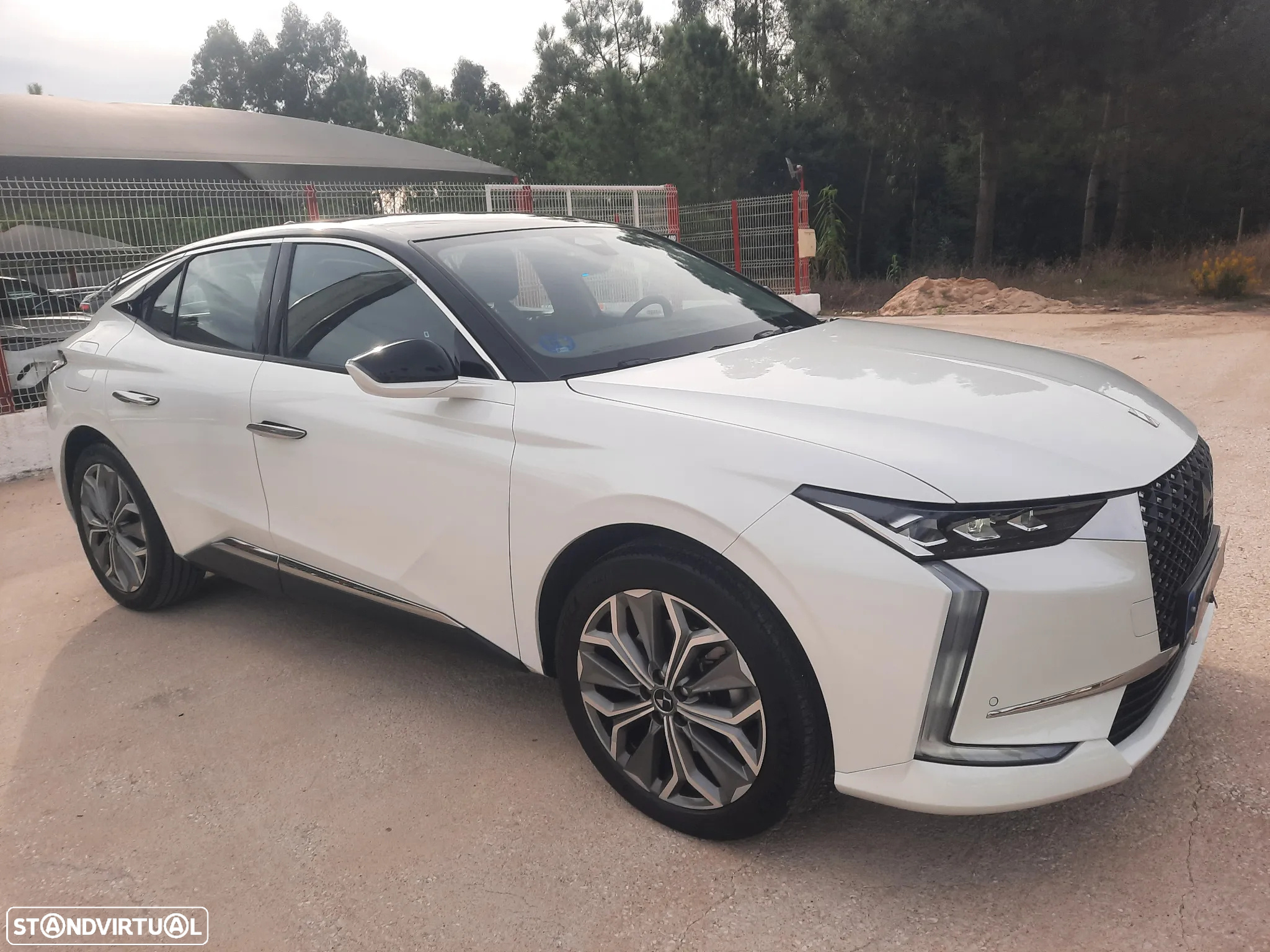 DS DS4 E-Tense Performance Line EAT8 - 10
