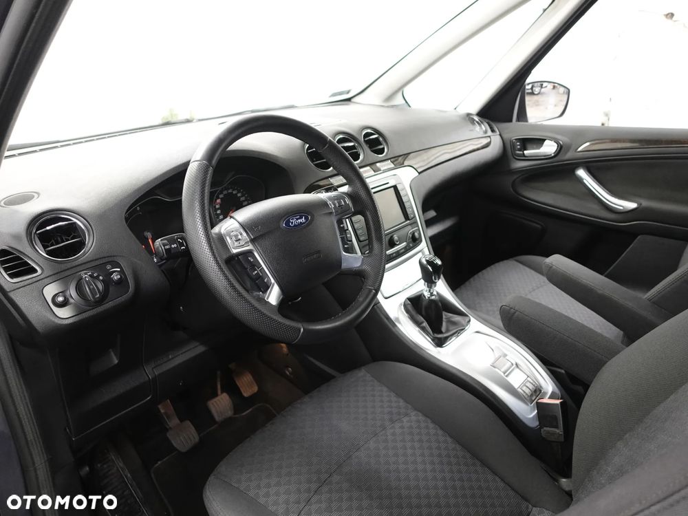 Ford Galaxy 2.0 TDCi Ghia - 19