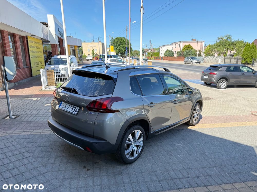 Peugeot 2008 PureTech 82 Allure - 5