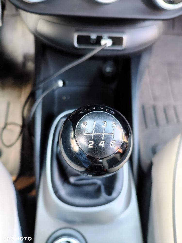 Fiat 500X 1.4 MultiAir Lounge - 23