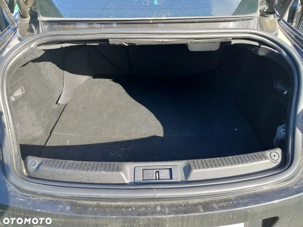 Renault Laguna 2.0 dCi FAP GT - 10