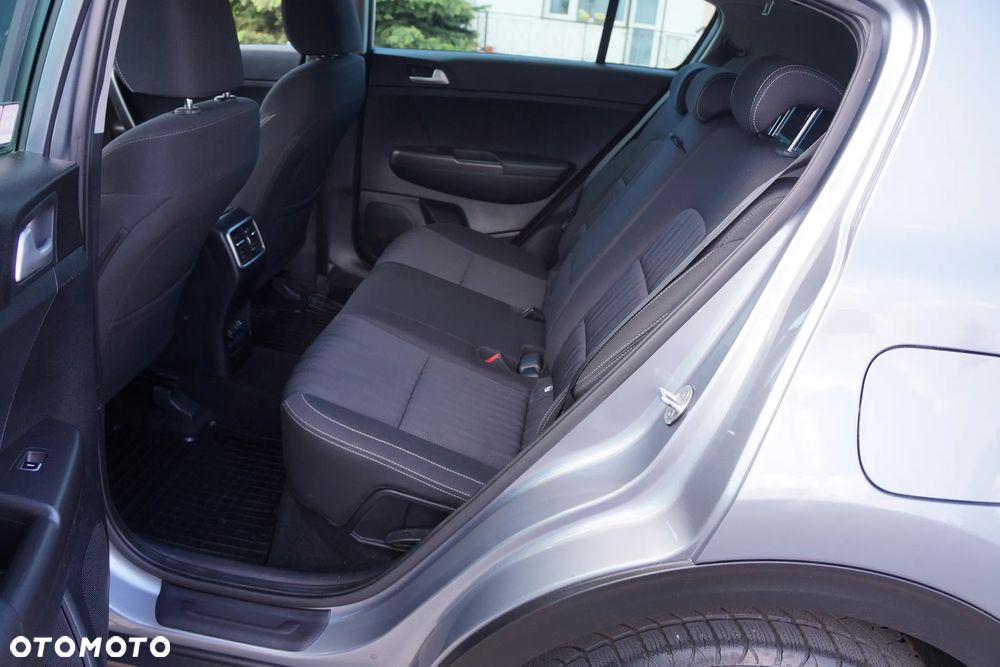 Kia Sportage 1.6 GDI L 2WD - 18