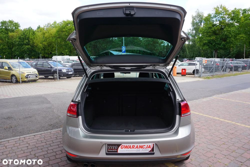 Volkswagen Golf 2.0 TDI BlueMotion Technology Cup - 5