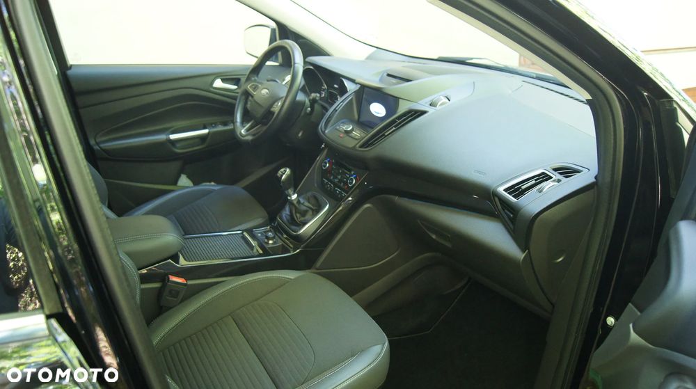 Ford Kuga 2.0 TDCi 4x4 Business Edition - 17