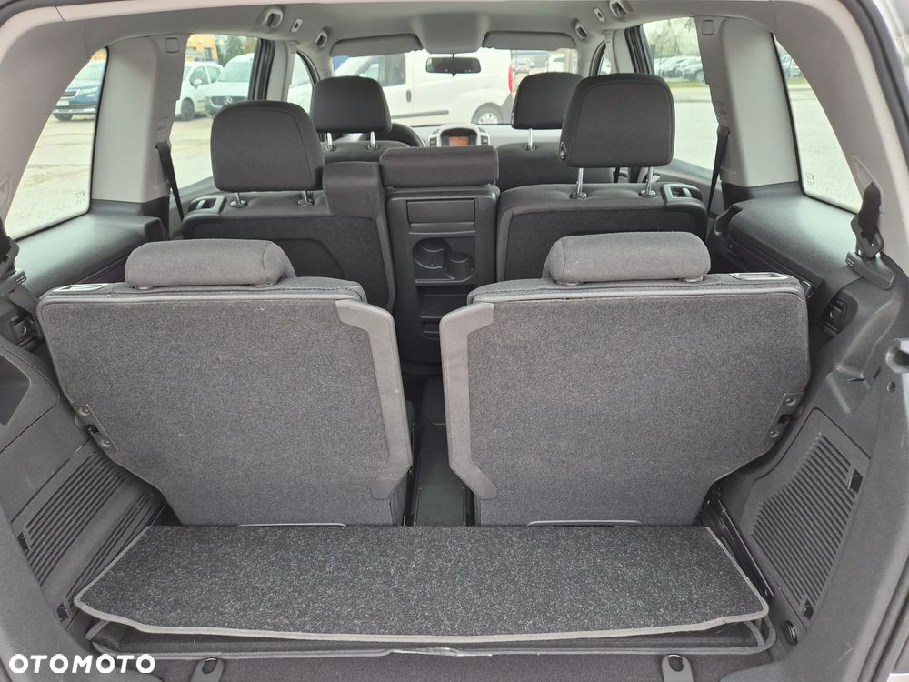 Opel Zafira 1.8 Innovation - 29