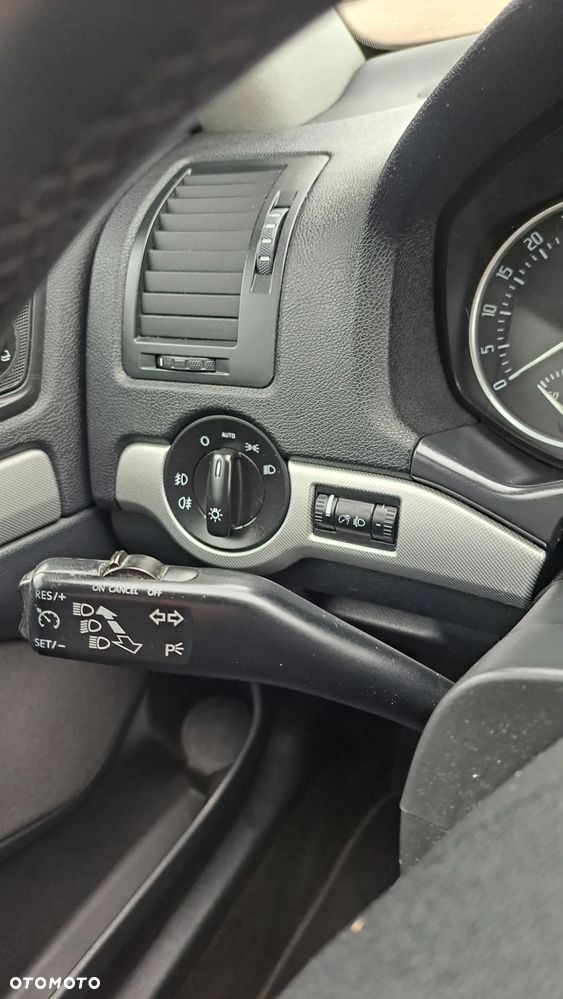 Skoda Octavia 2.0 TDI DPF Ambition - 10