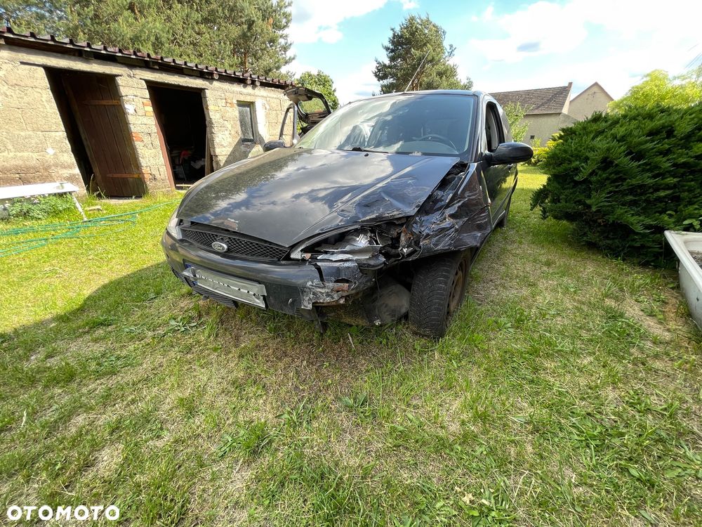 Ford Focus 1.4 Ambiente - 3