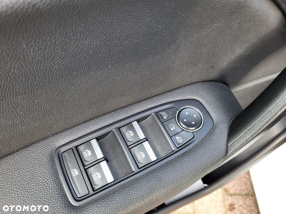 Renault Captur 1.6 E-TECH Plug-In Intens - 23