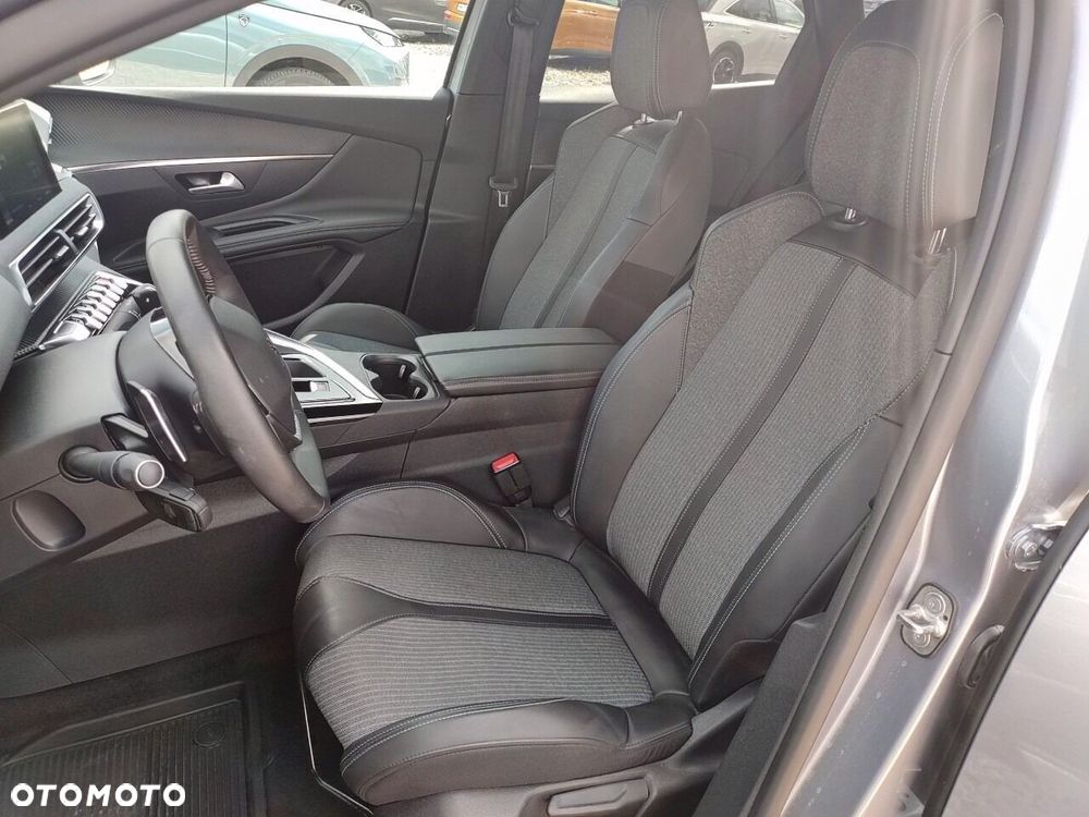 Peugeot 3008 1.5 BlueHDi Allure Pack S&S EAT8 - 9