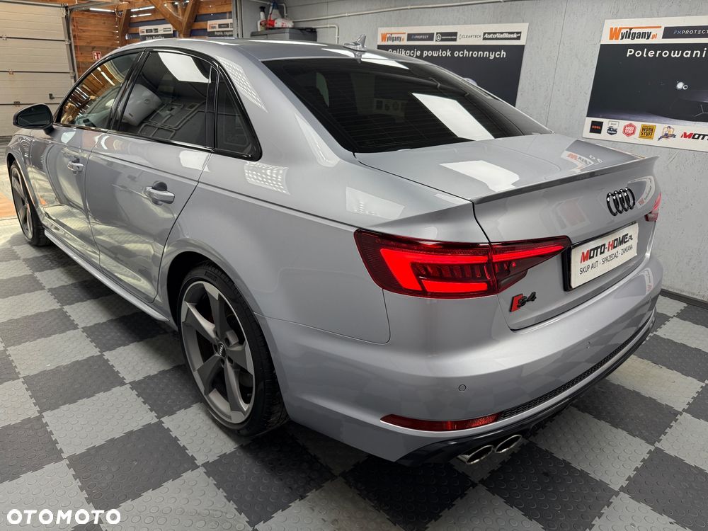 Audi S4 Limousine 3.0 TFSI Quattro Tiptronic - 24
