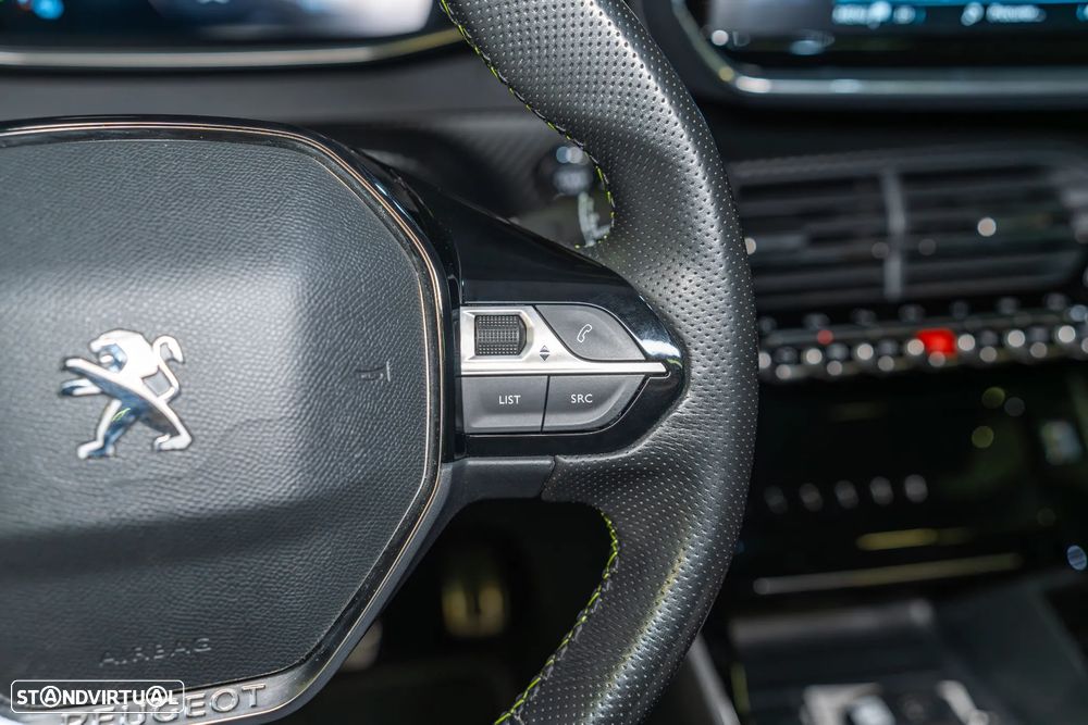 Peugeot e-208 GT Pack - 18