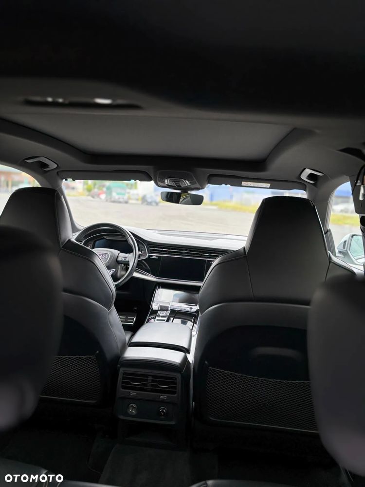 Audi SQ8 - 18