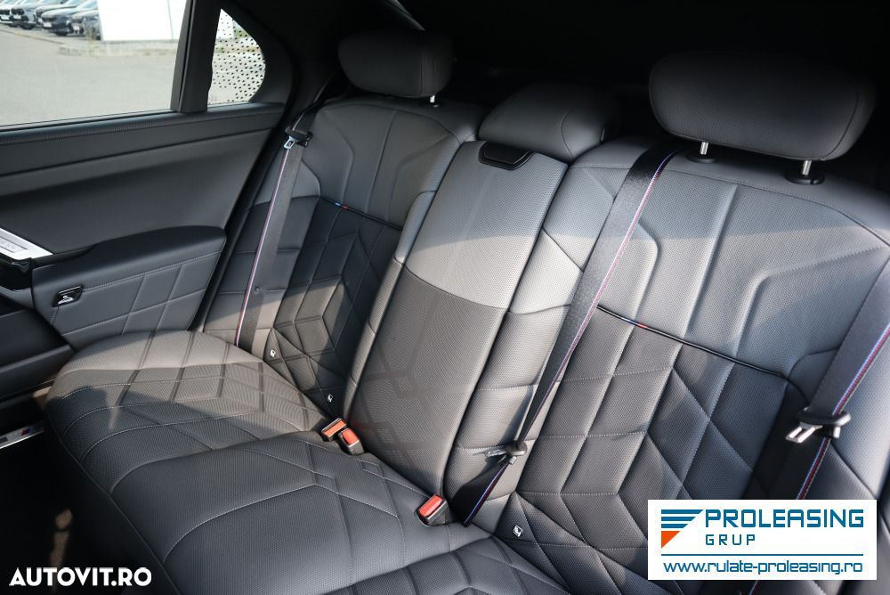 BMW Seria 7 740d xDrive MHEV - 15