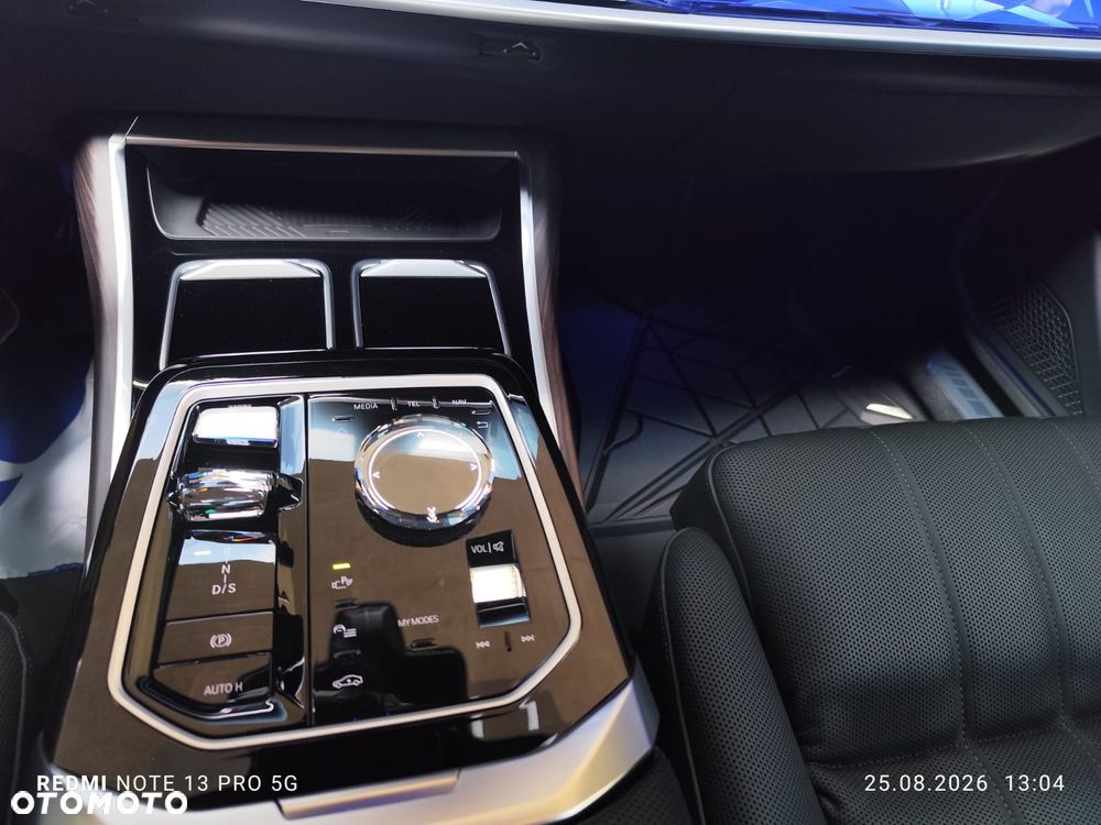 BMW Seria 7 - 13
