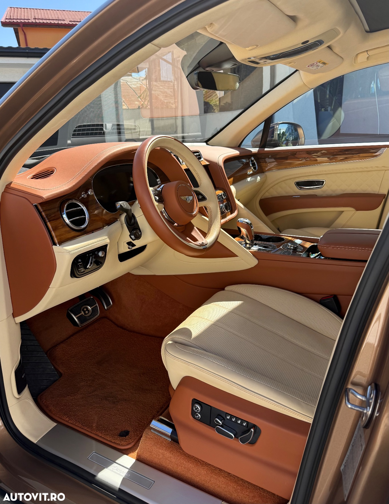 Bentley Bentayga - 9