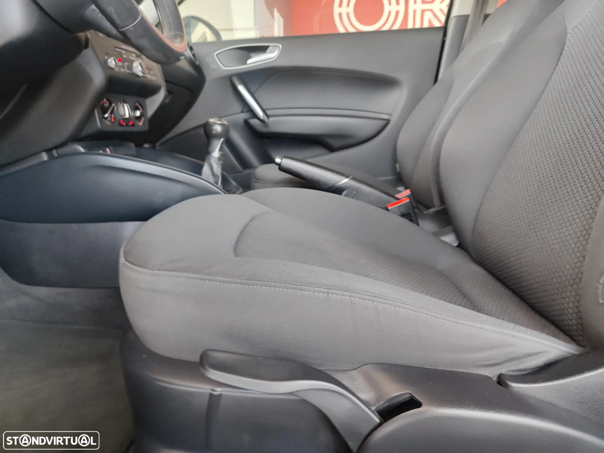 Audi A1 1.6 TDI Attraction - 21
