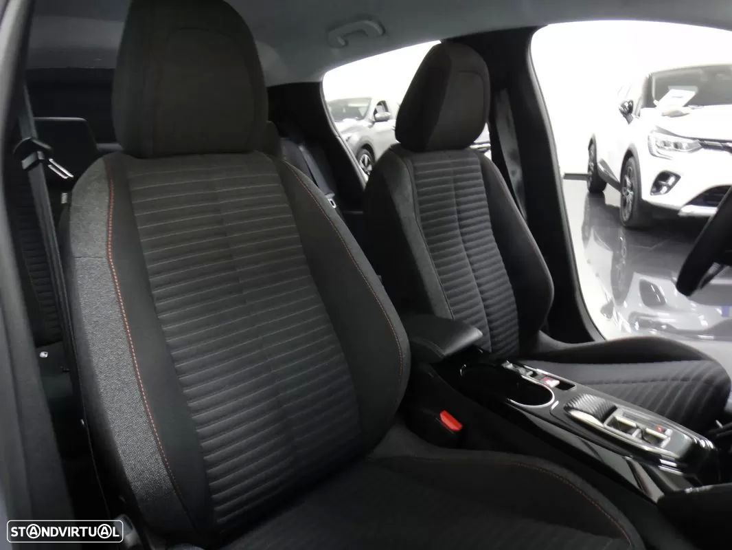 Peugeot e-208 50 kWh Allure Pack - 21