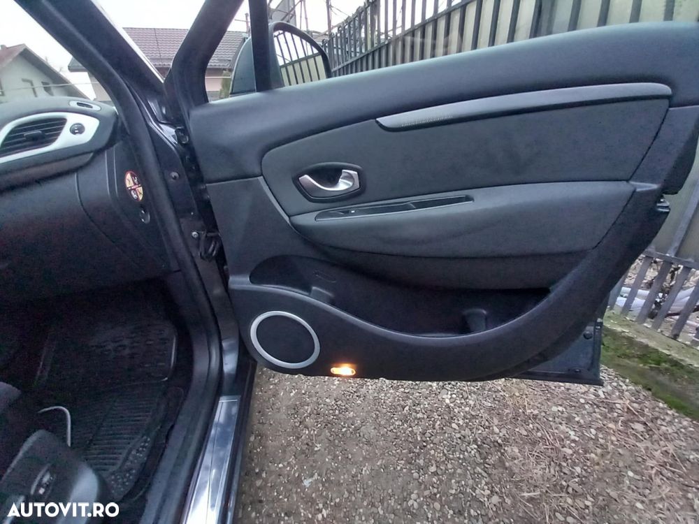 Renault Scenic 2.0 16V 140 CVT Bose Edition - 32