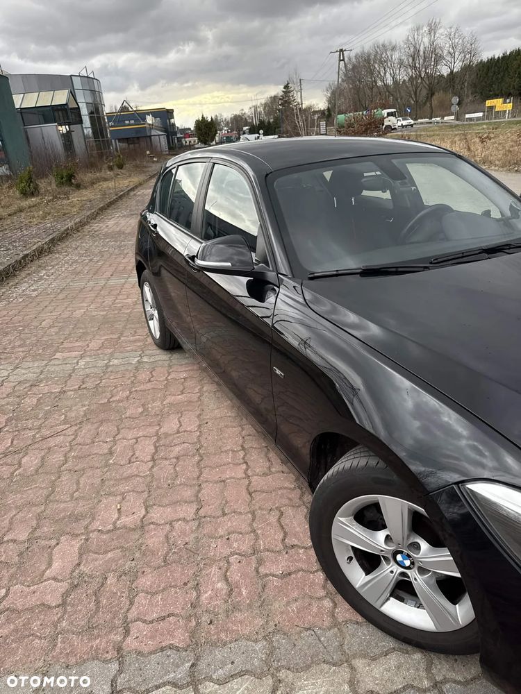 BMW Seria 1 114i Sport Line - 3
