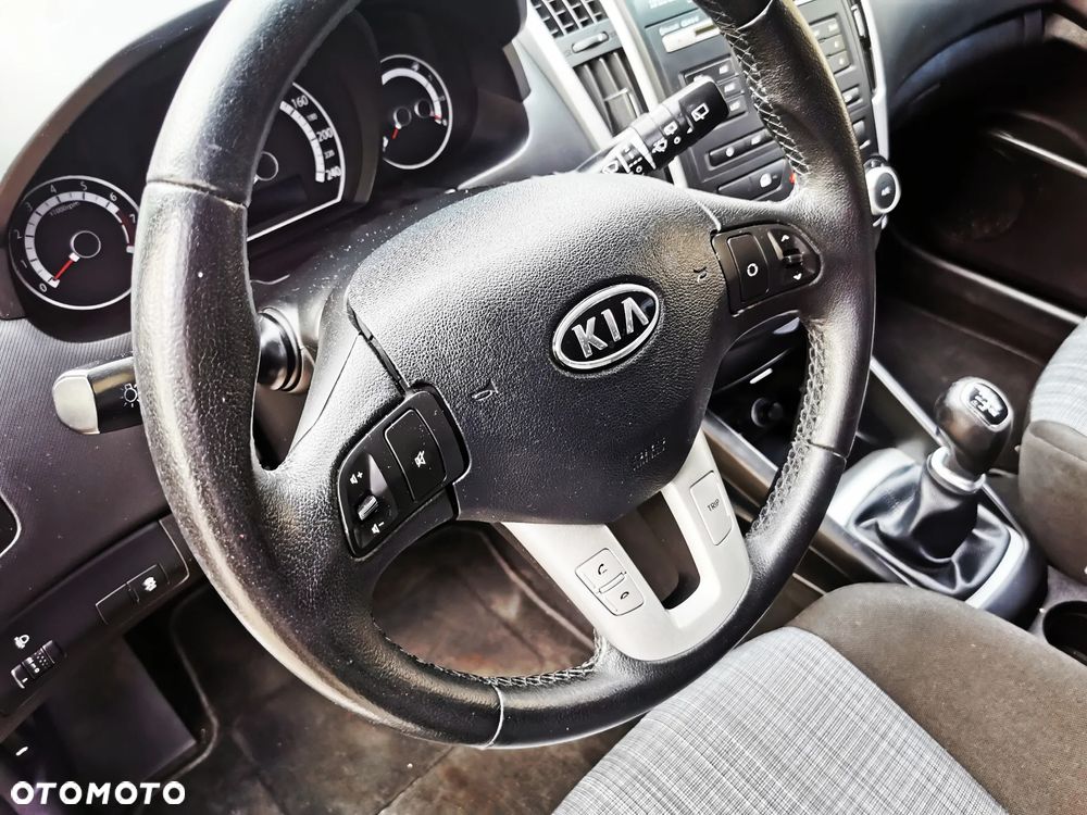 Kia Ceed 1.4 CVVT Attract - 17