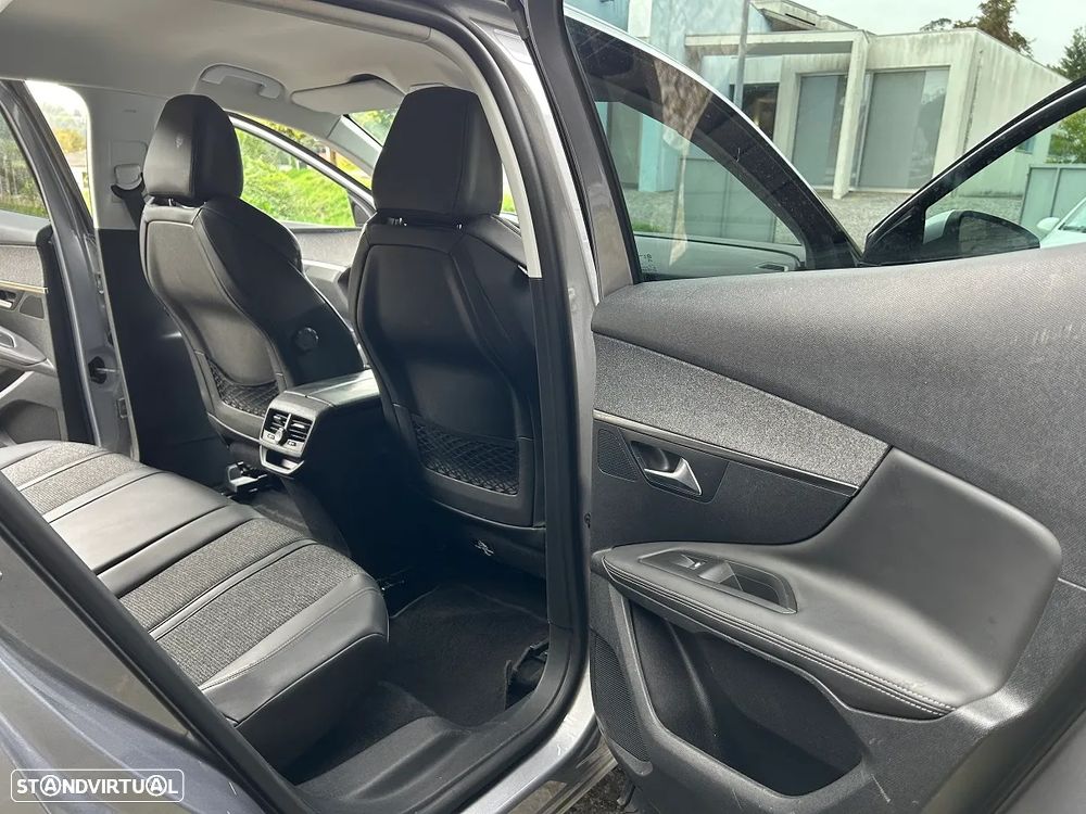 Peugeot 3008 BlueHDi 130 Stop & Start EAT8 Allure Pack - 14