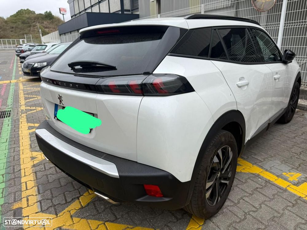 Peugeot 2008 PureTech 130 EAT8 Allure - 12