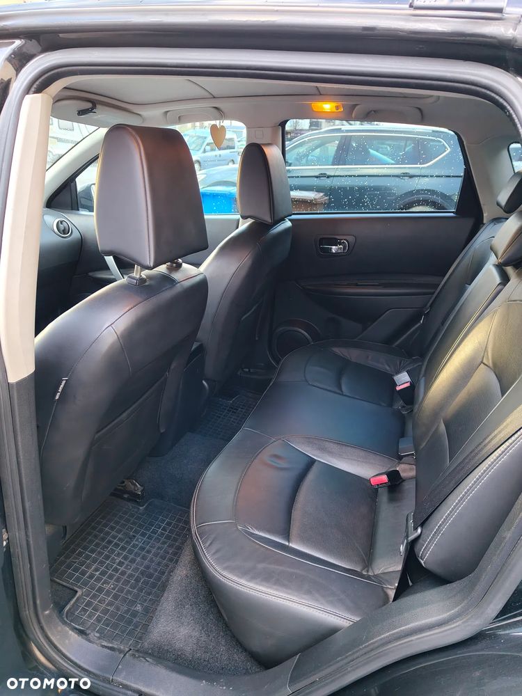 Nissan Qashqai 2.0 dCi DPF tekna - 17
