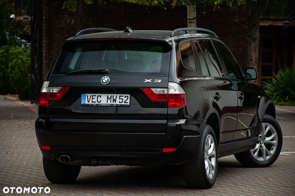 BMW X3 xDrive18d - 12