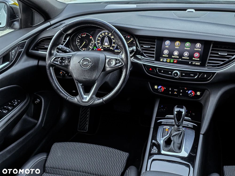 Opel Insignia - 10