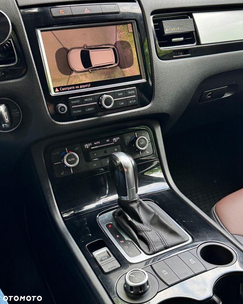 Volkswagen Touareg 3.0 V6 TDI BMT - 20