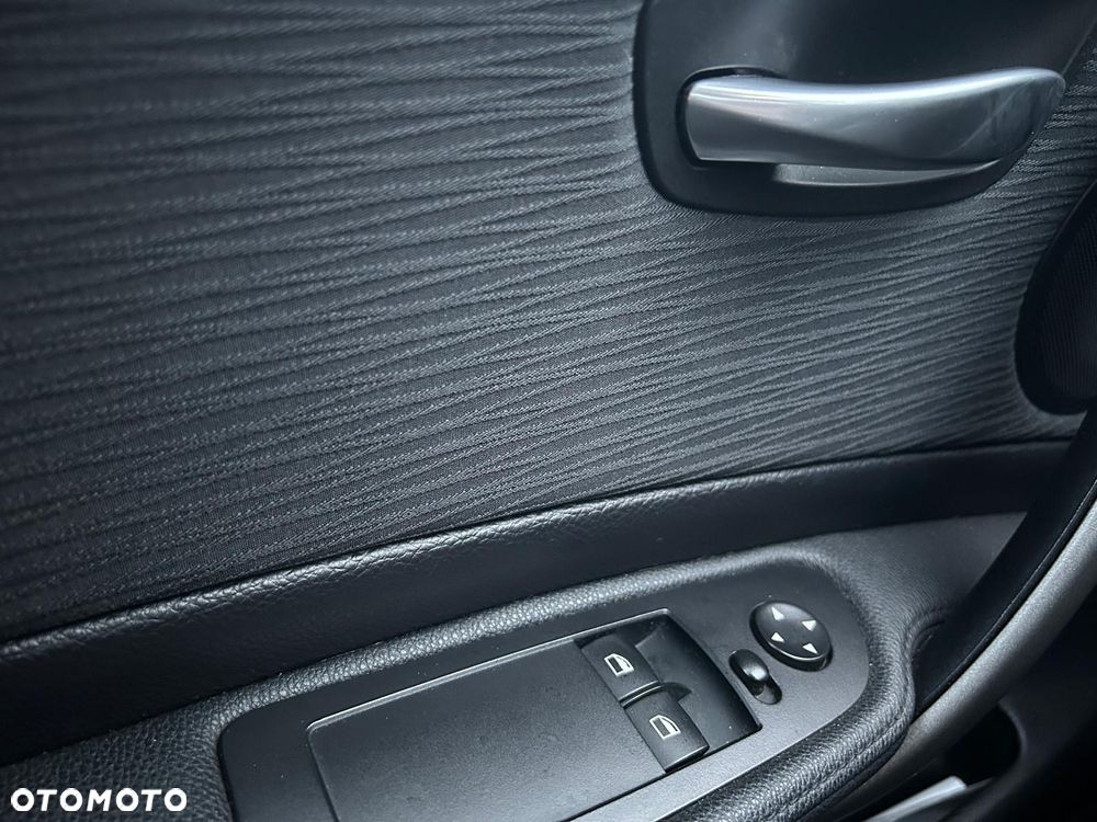BMW Seria 1 118d - 14