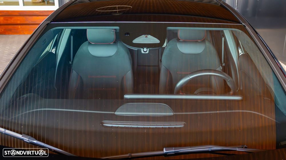 Mercedes-Benz A 250 Limousine e AMG Line - 30