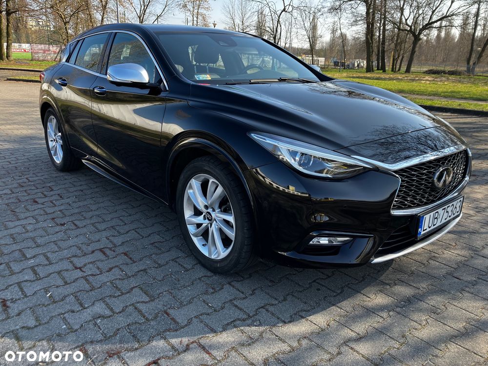 Infiniti Q30 1.5d Premium Tech - 13