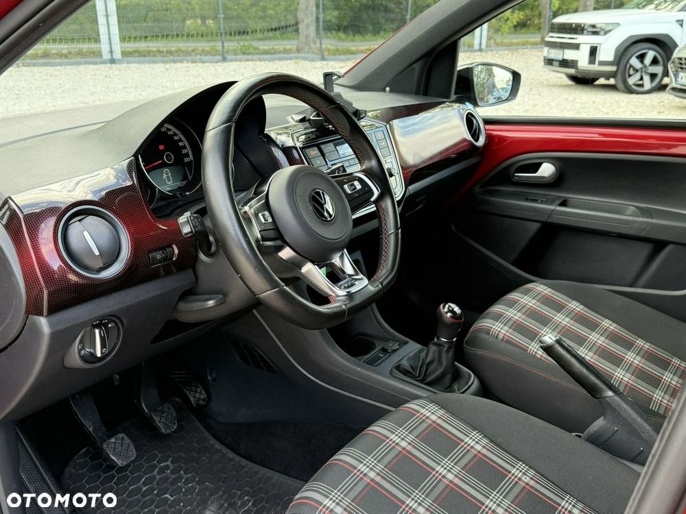 Volkswagen up! 1.0 TSI GTI - 10