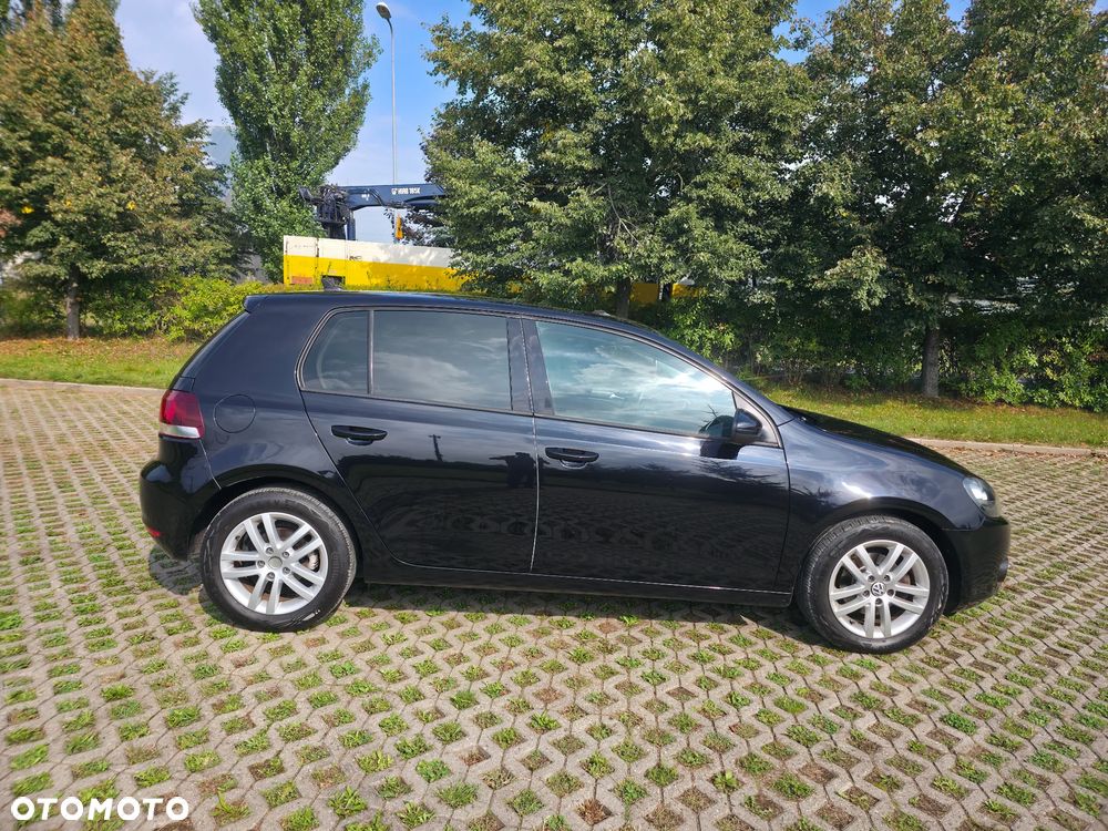 Volkswagen Golf VI 1.6 TDI Comfortline - 6