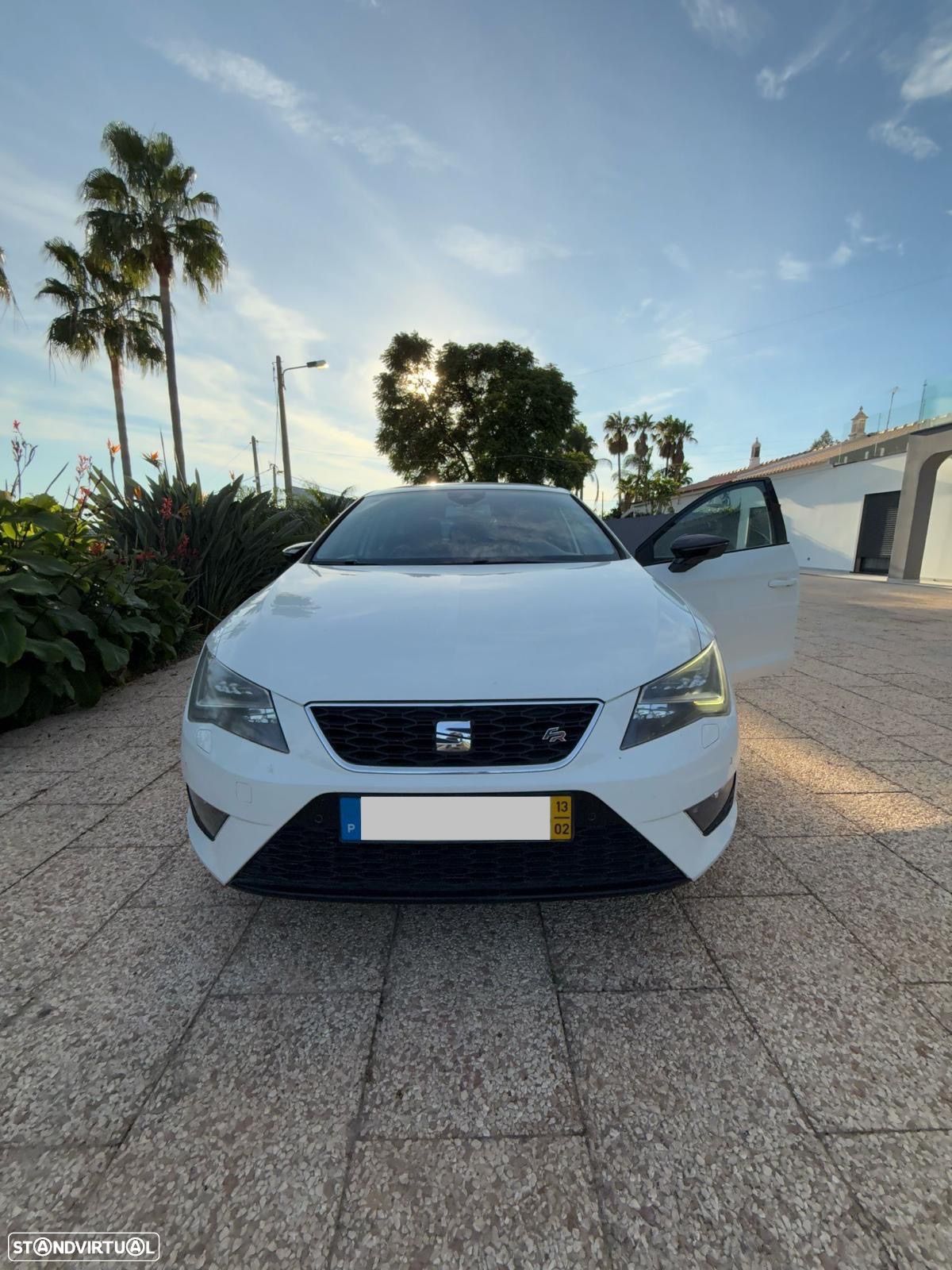 SEAT Leon 2.0 TDI DPF S&S FR - 1