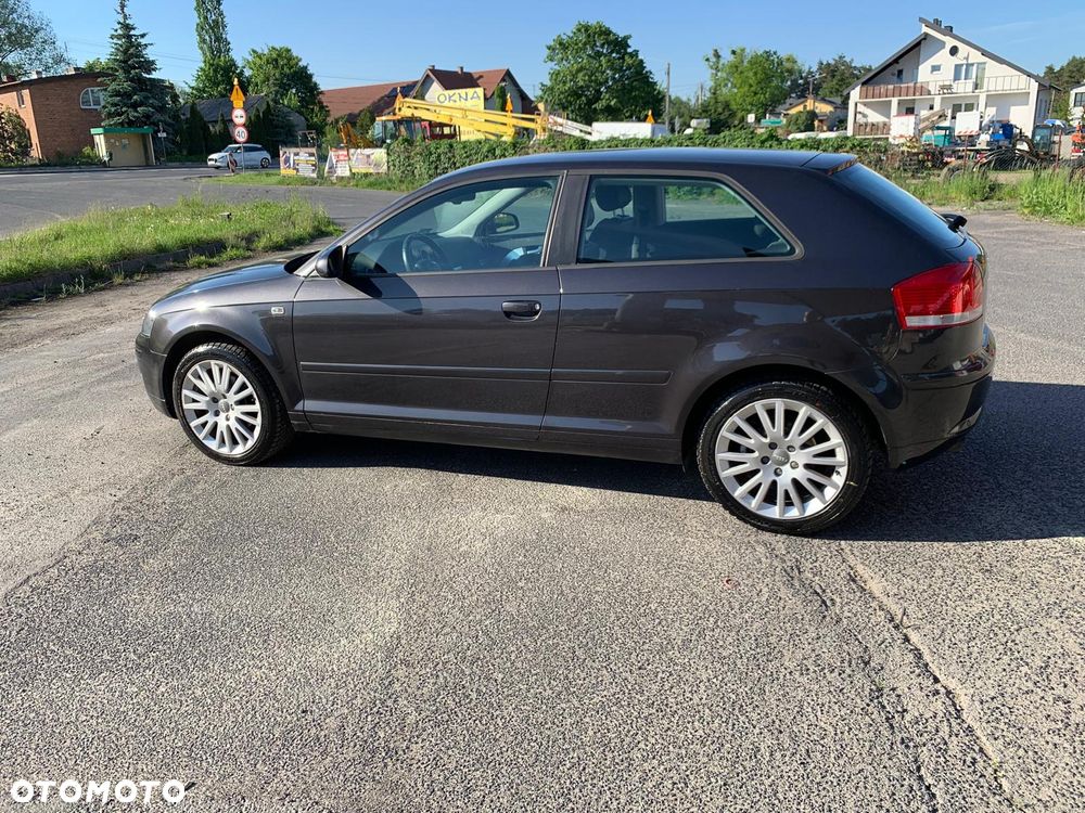 Audi A3 3-drzwiowe 1.6 Ambiente - 8