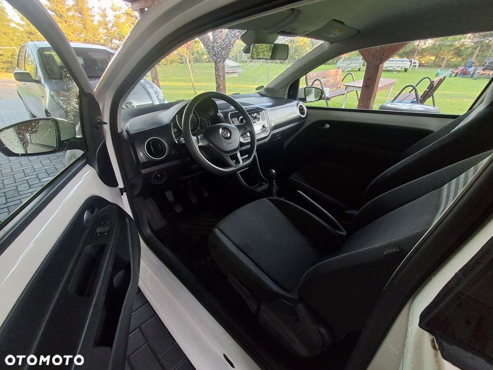 Volkswagen up! - 4