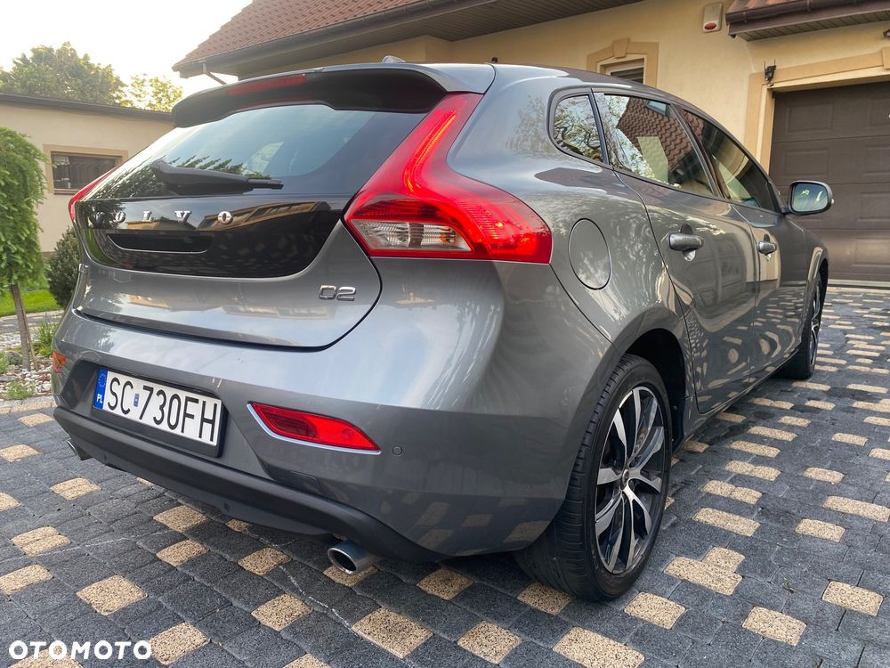 Volvo V40 D2 Momentum - 8
